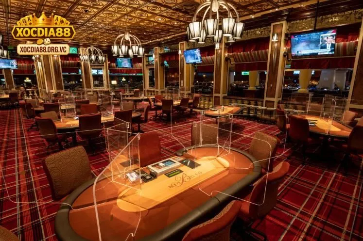 Không gian Lasvegas Casino Xocdia88 được thiết kế sang trọng, bàn chơi hiện đại cùng dealer chuyên nghiệp mang phong cách đẳng cấp.